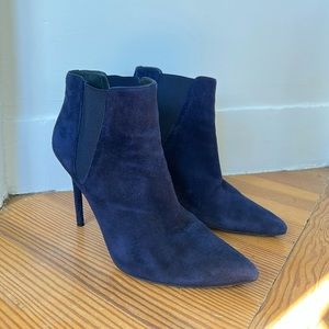 Stuart Weitzman booties - size 9, royal blue, suede, ankle height